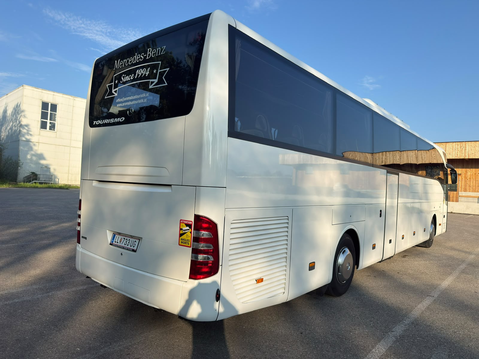 Aroma Reisebus Heckansicht